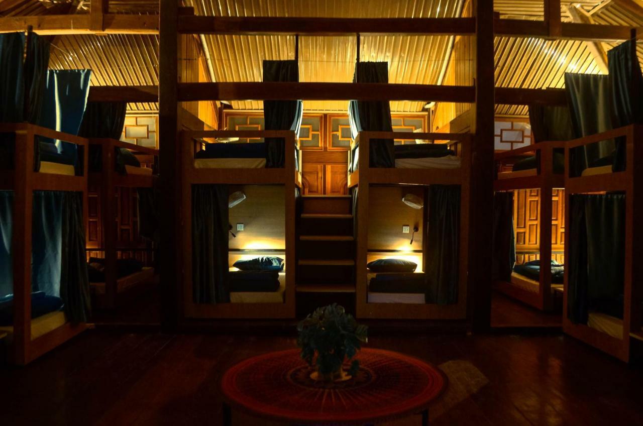 Nomadders Ha Giang Hostel ภายนอก รูปภาพ