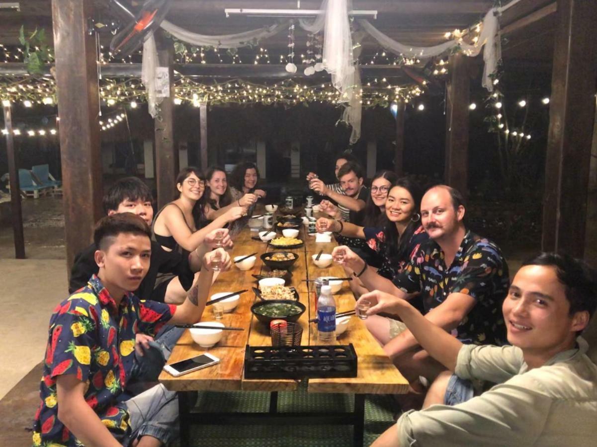 Nomadders Ha Giang Hostel ภายนอก รูปภาพ