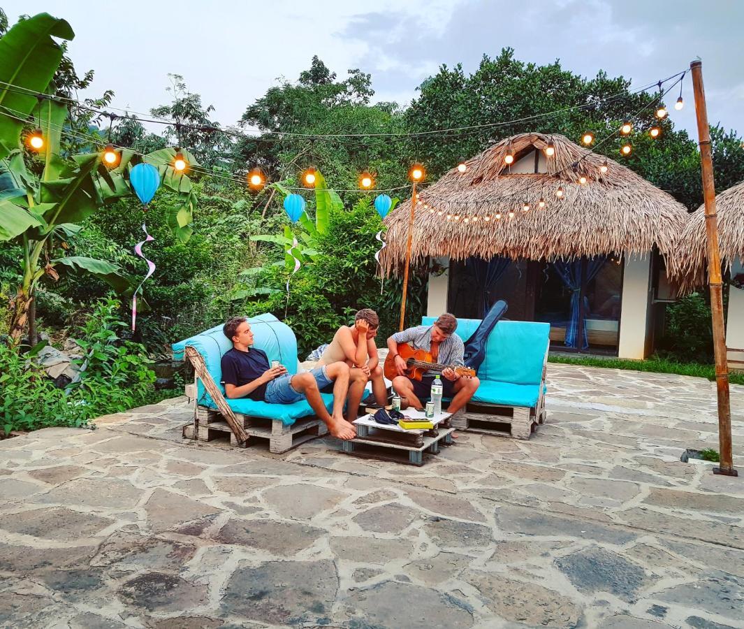 Nomadders Ha Giang Hostel ภายนอก รูปภาพ