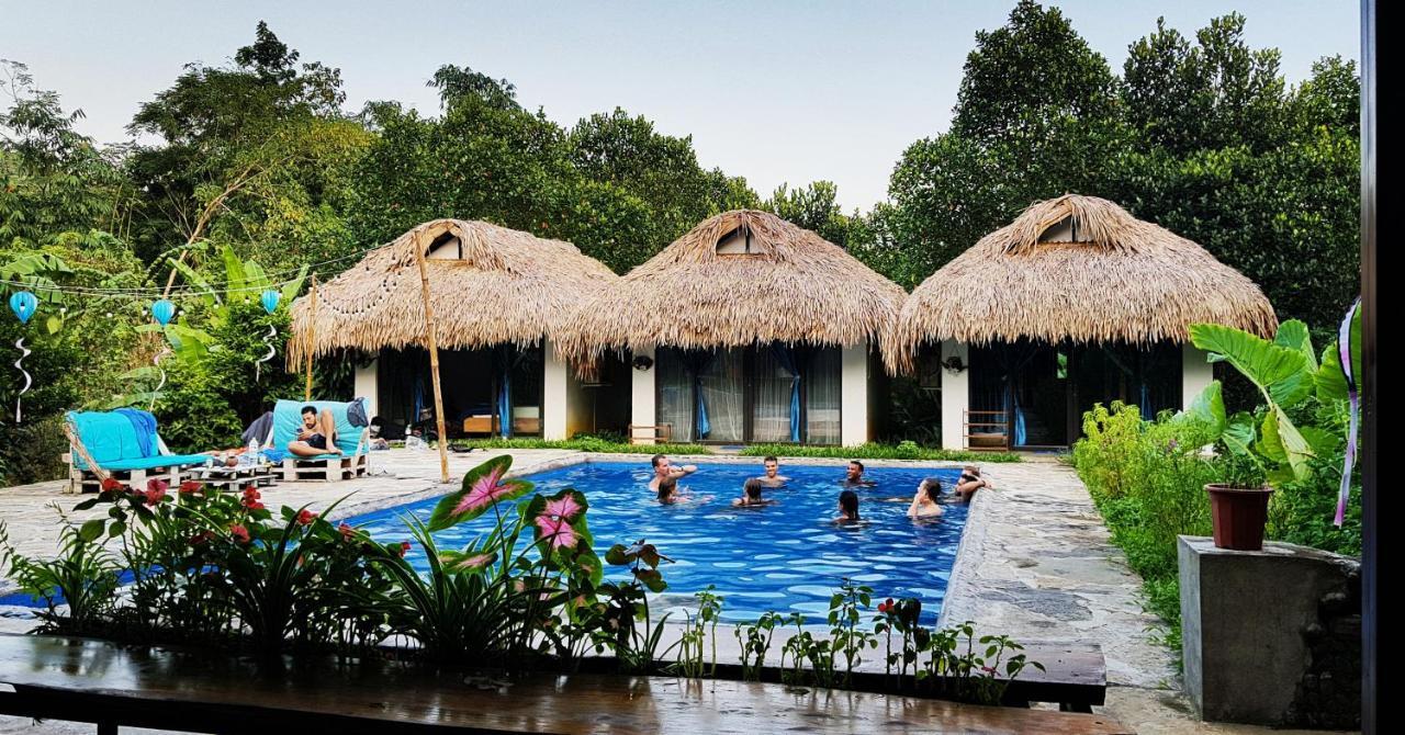 Nomadders Ha Giang Hostel ภายนอก รูปภาพ